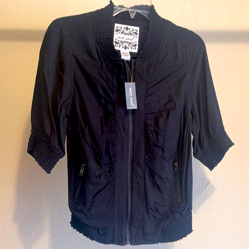 Lightweight short sleeve jacket